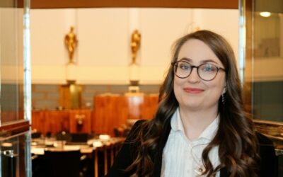 Täysistunnon puheenvuoro: Hallituksen esitys eduskunnalle eräiden vihreän siirtymän hankkeiden väliaikaista etusijaa aluehallintovirastojen lupakäsittelyssä vuosina 2023—2026 ja hallintotuomioistuimissa vuosina 2023—2028 koskevaksi lainsäädännöksi (13.9.2022)