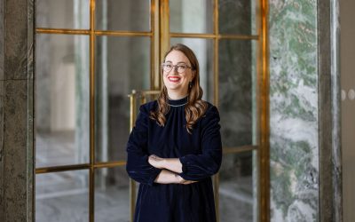 Aleksis Kiven päivänä vihreät vaativat suomalaisen kirjallisuusalan vahvistamista: Lakialoite vaatii kirjojen arvonlisäverotuksen lopettamista